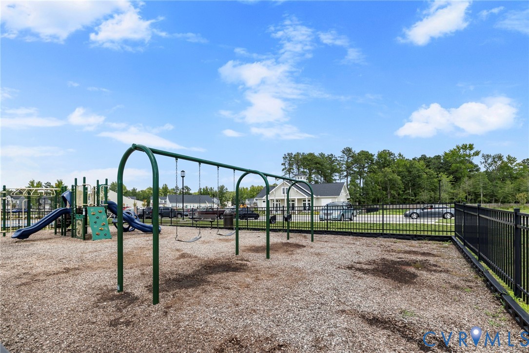 707 McCormick Farm Dr Unit#B