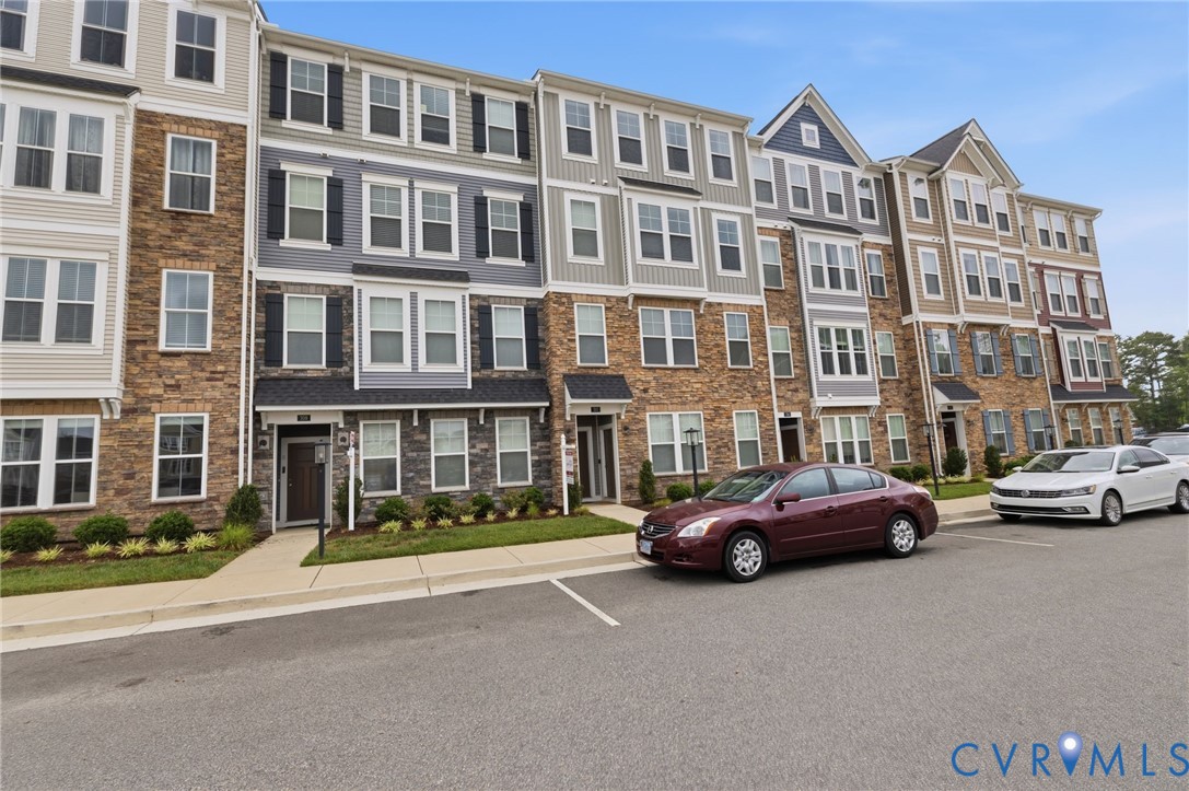 707 McCormick Farm Dr Unit#B