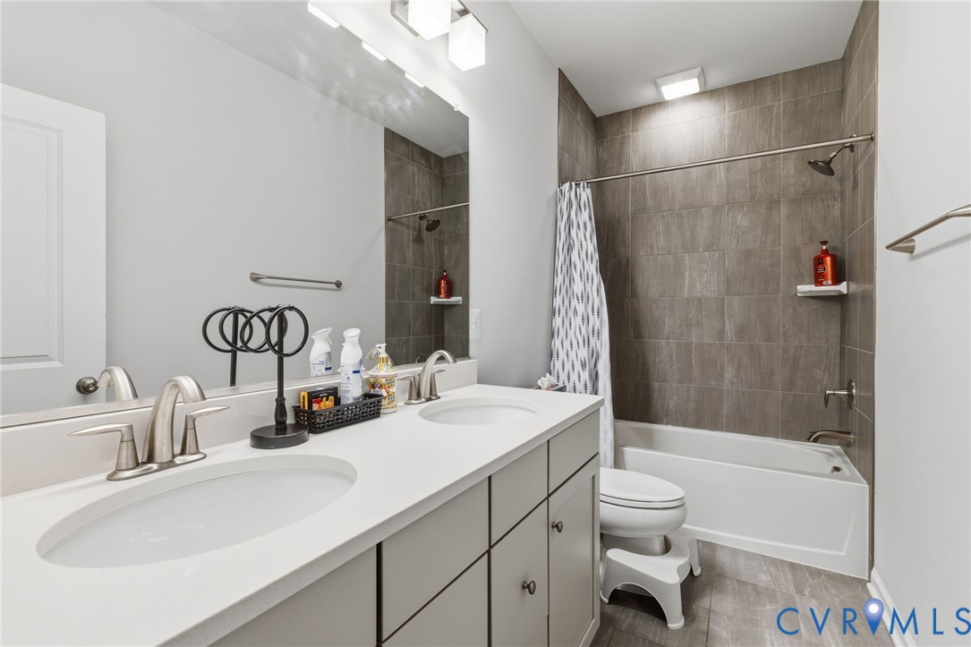 707 McCormick Farm Dr Unit#B