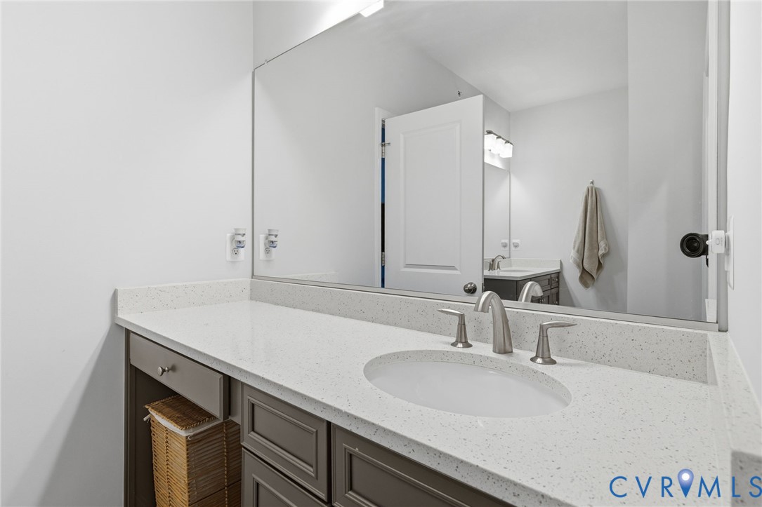 707 McCormick Farm Dr Unit#B