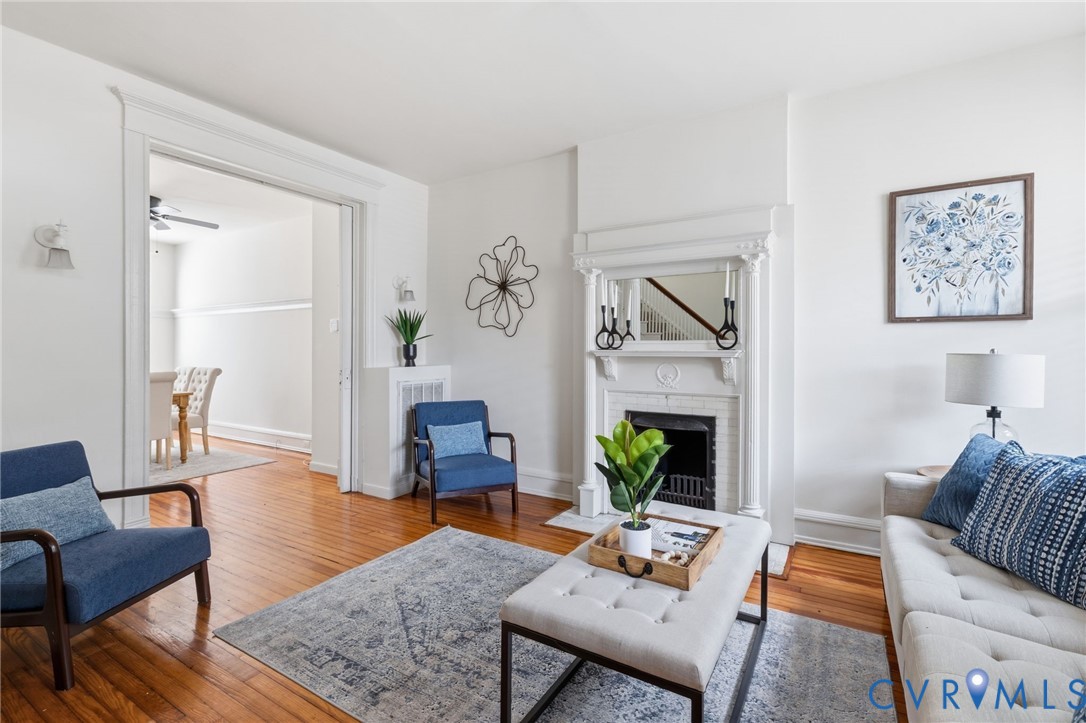 2425 W Main St