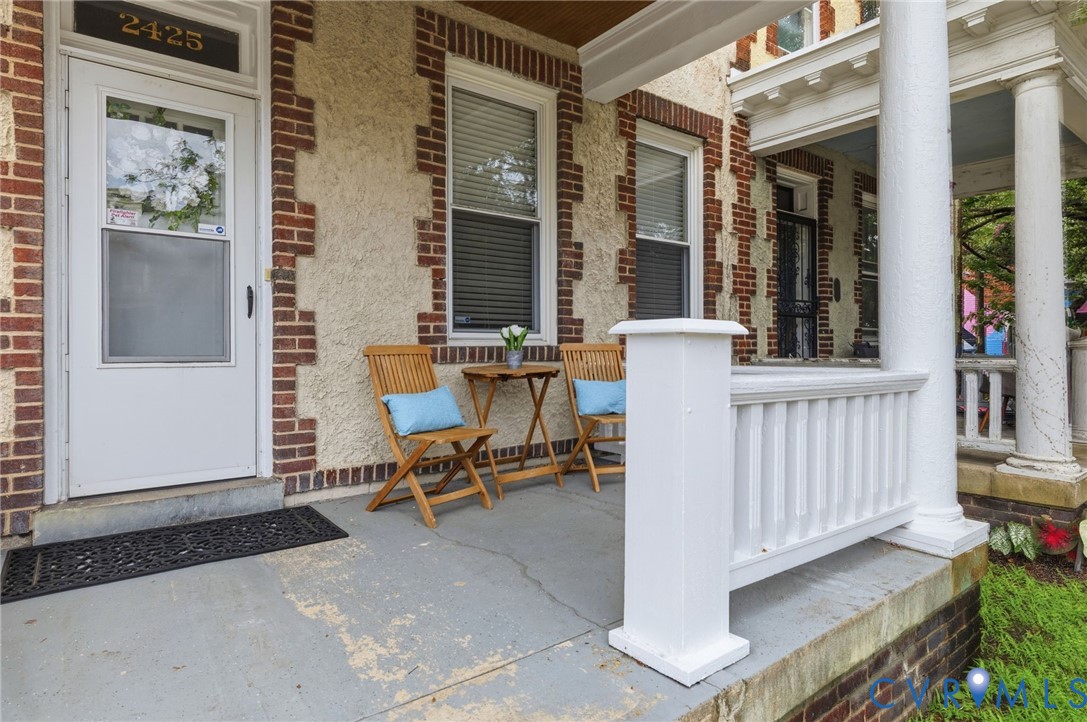 2425 W Main St