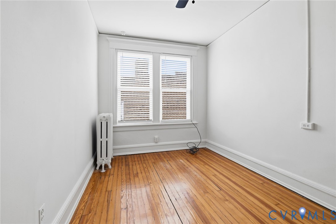 2425 W Main St