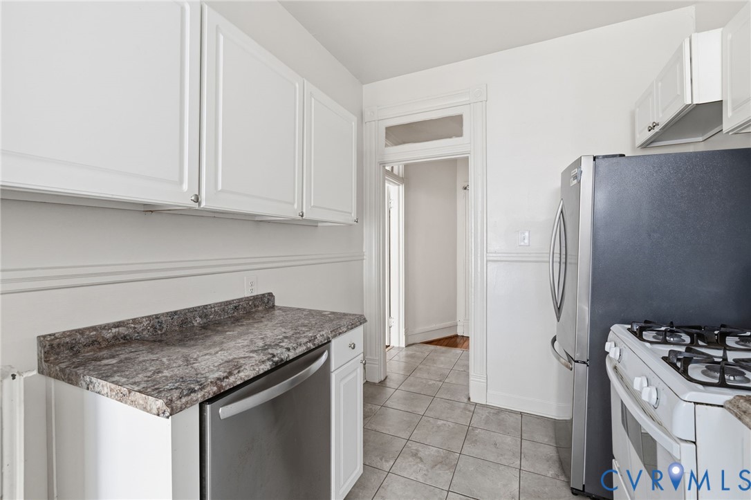 2425 W Main St
