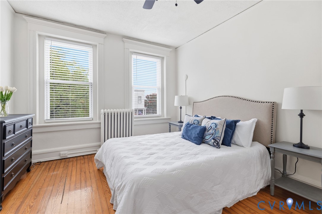 2425 W Main St
