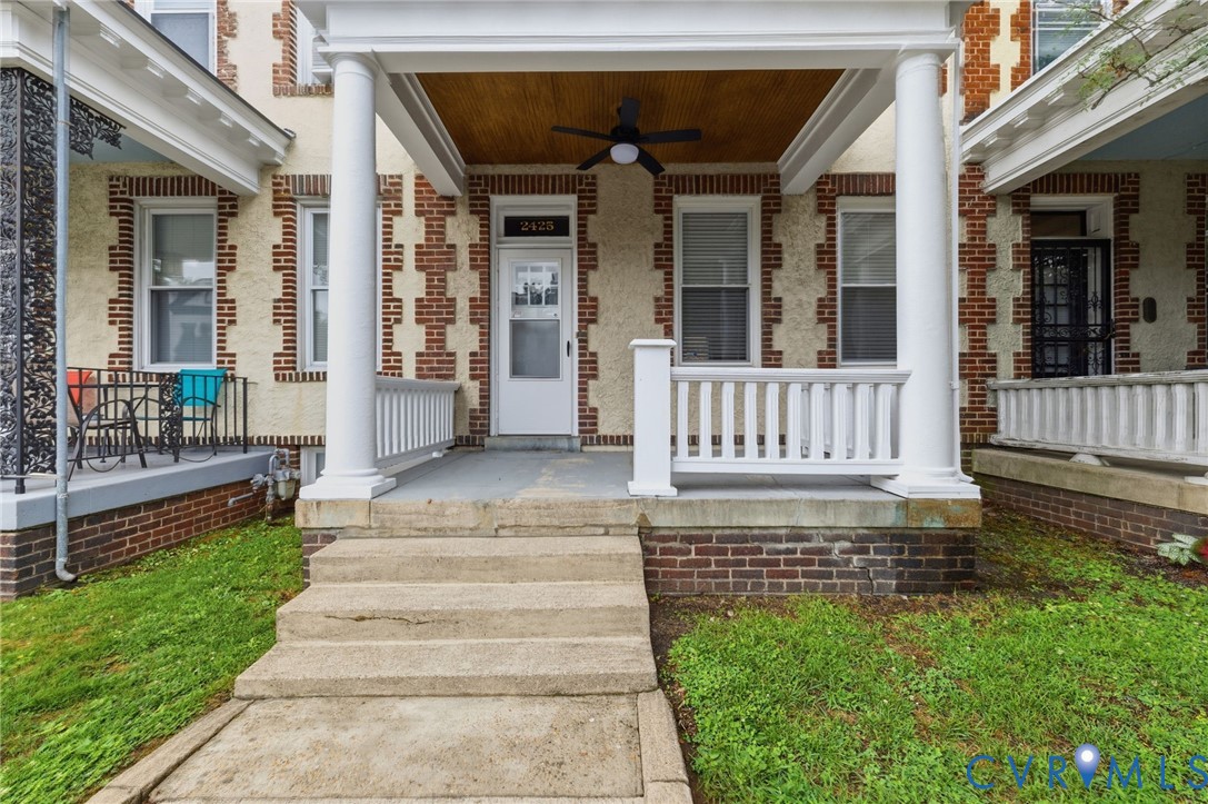 2425 W Main St