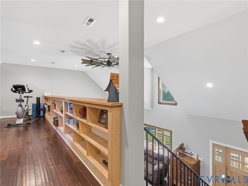16233 Pleasant Mill Rd