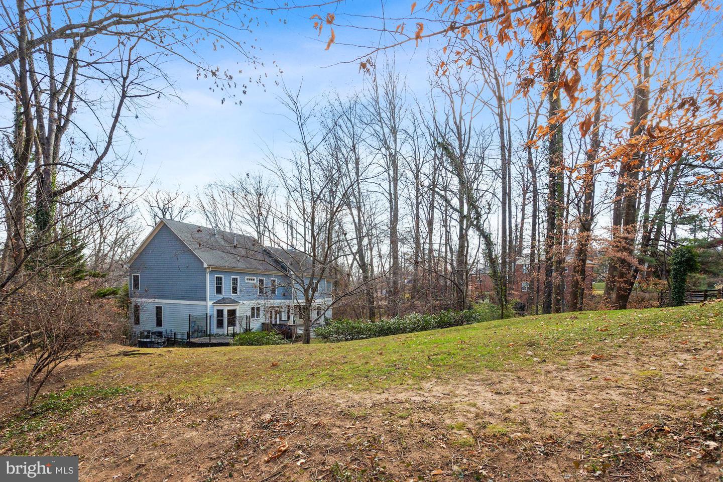 5298 Old Dominion Dr