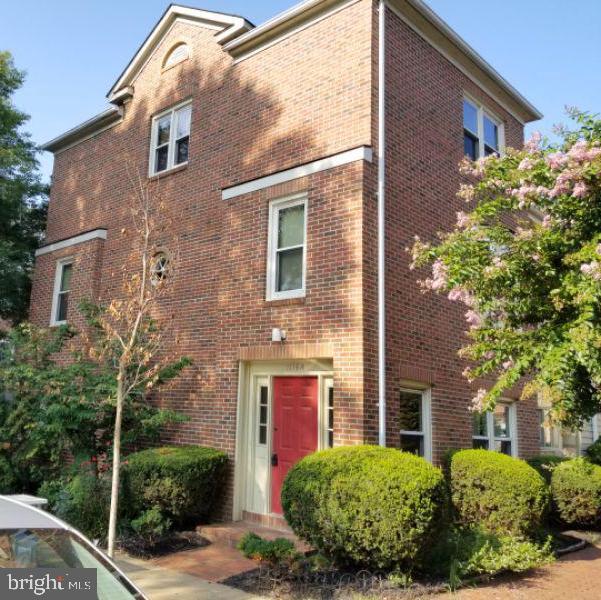 1116-A N Stafford St