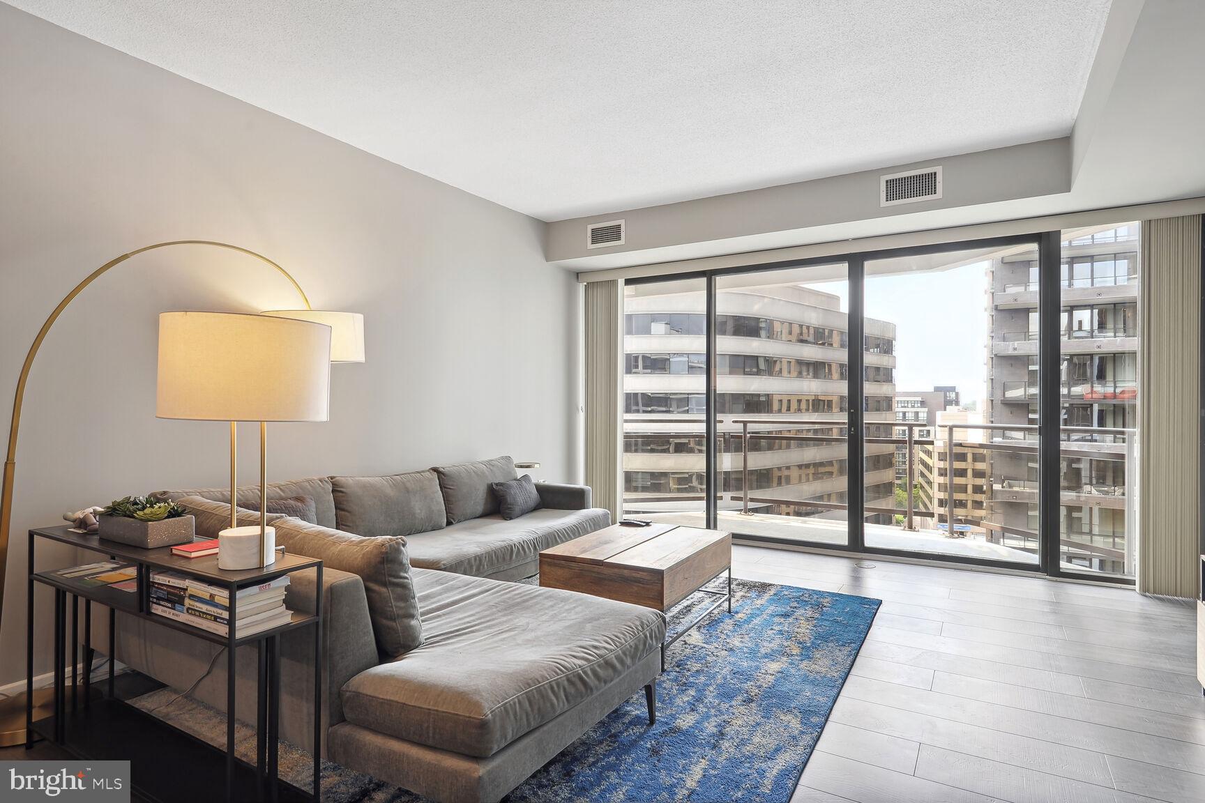 1530 Key Blvd #1219