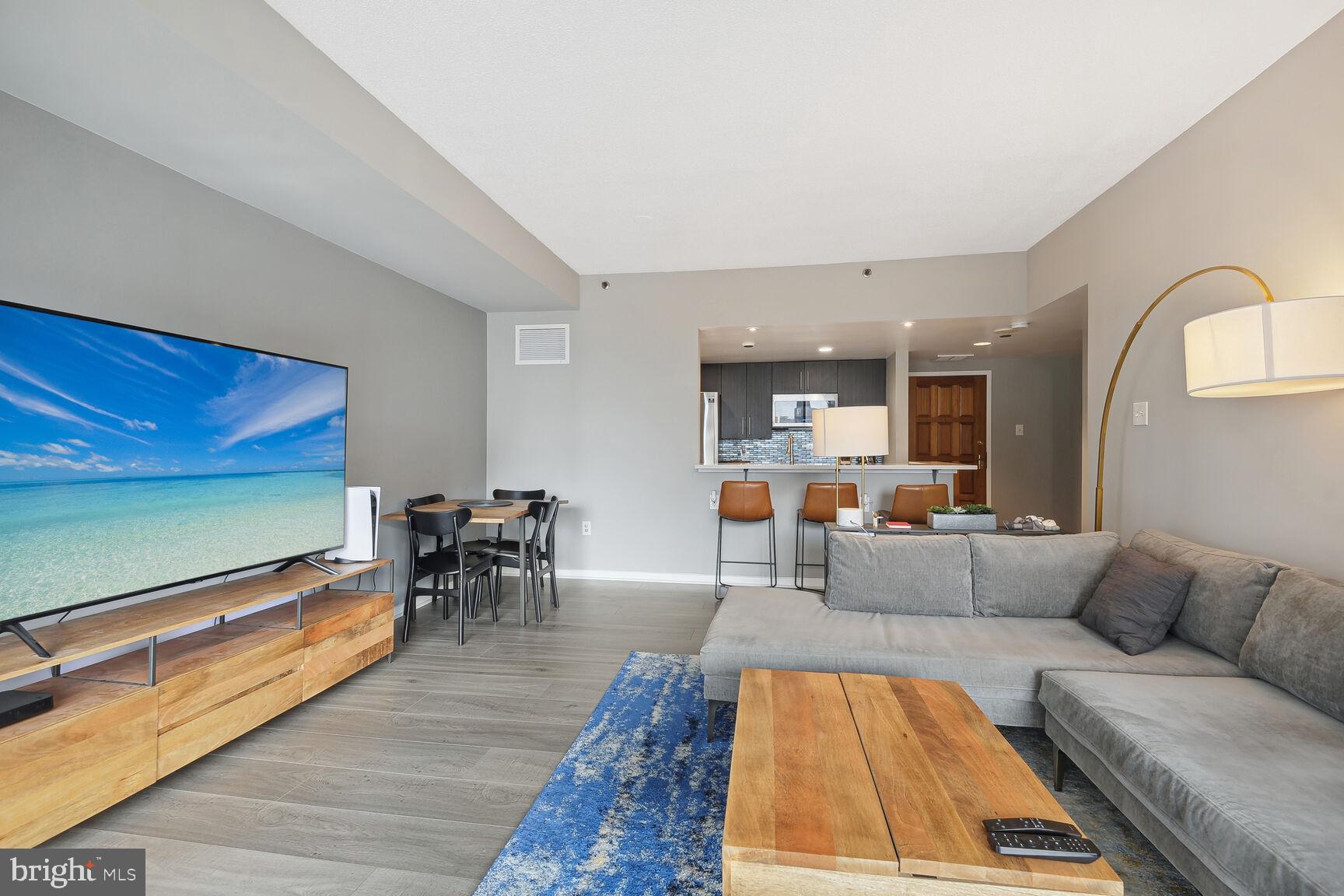 1530 Key Blvd #1219