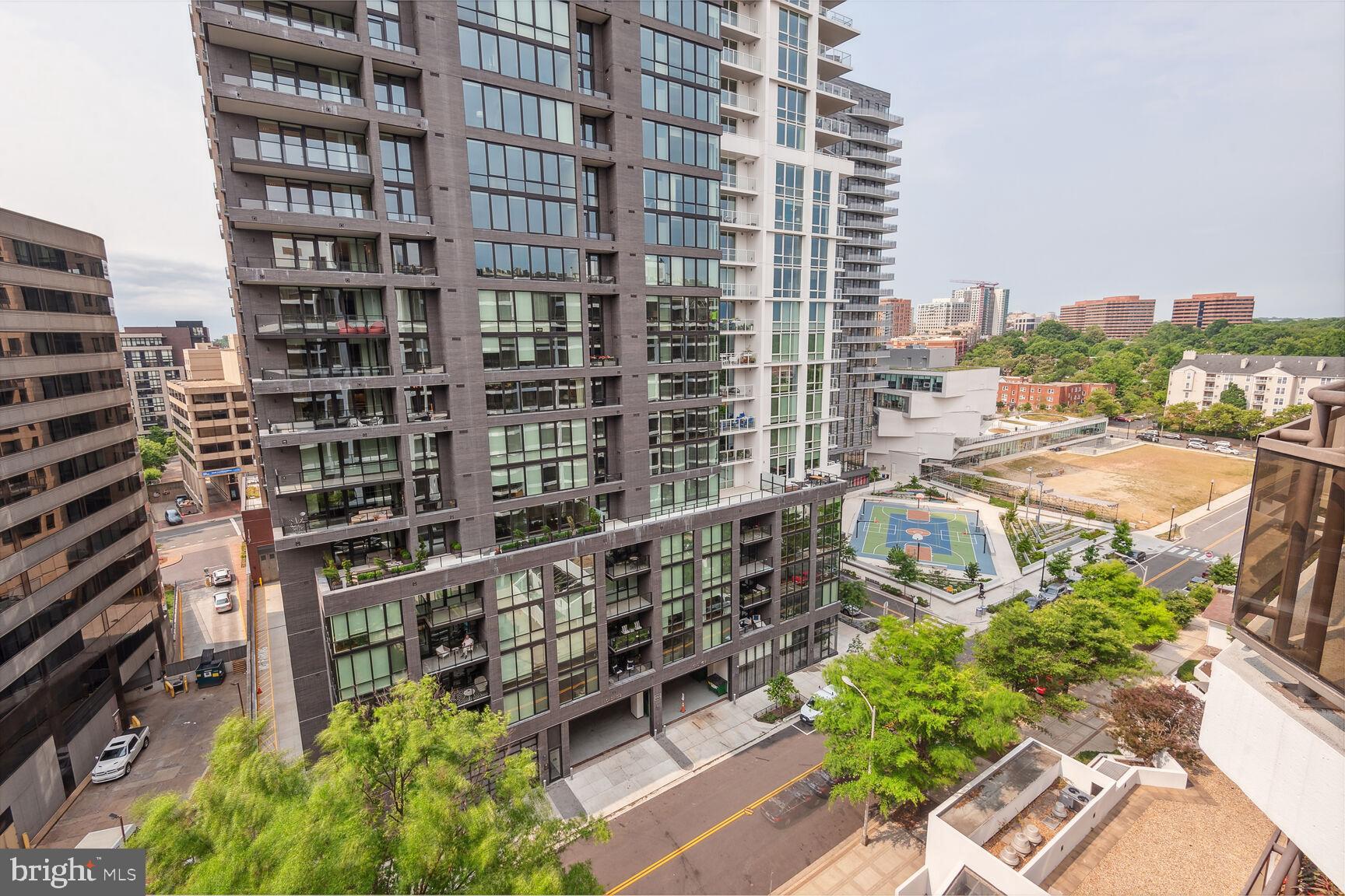 1530 Key Blvd #1219
