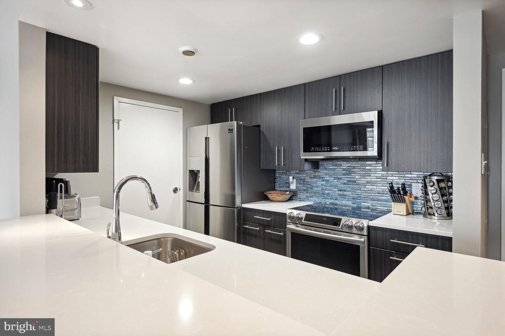 1530 Key Blvd #1219