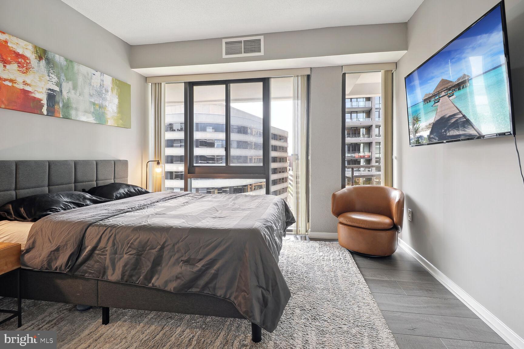 1530 Key Blvd #1219