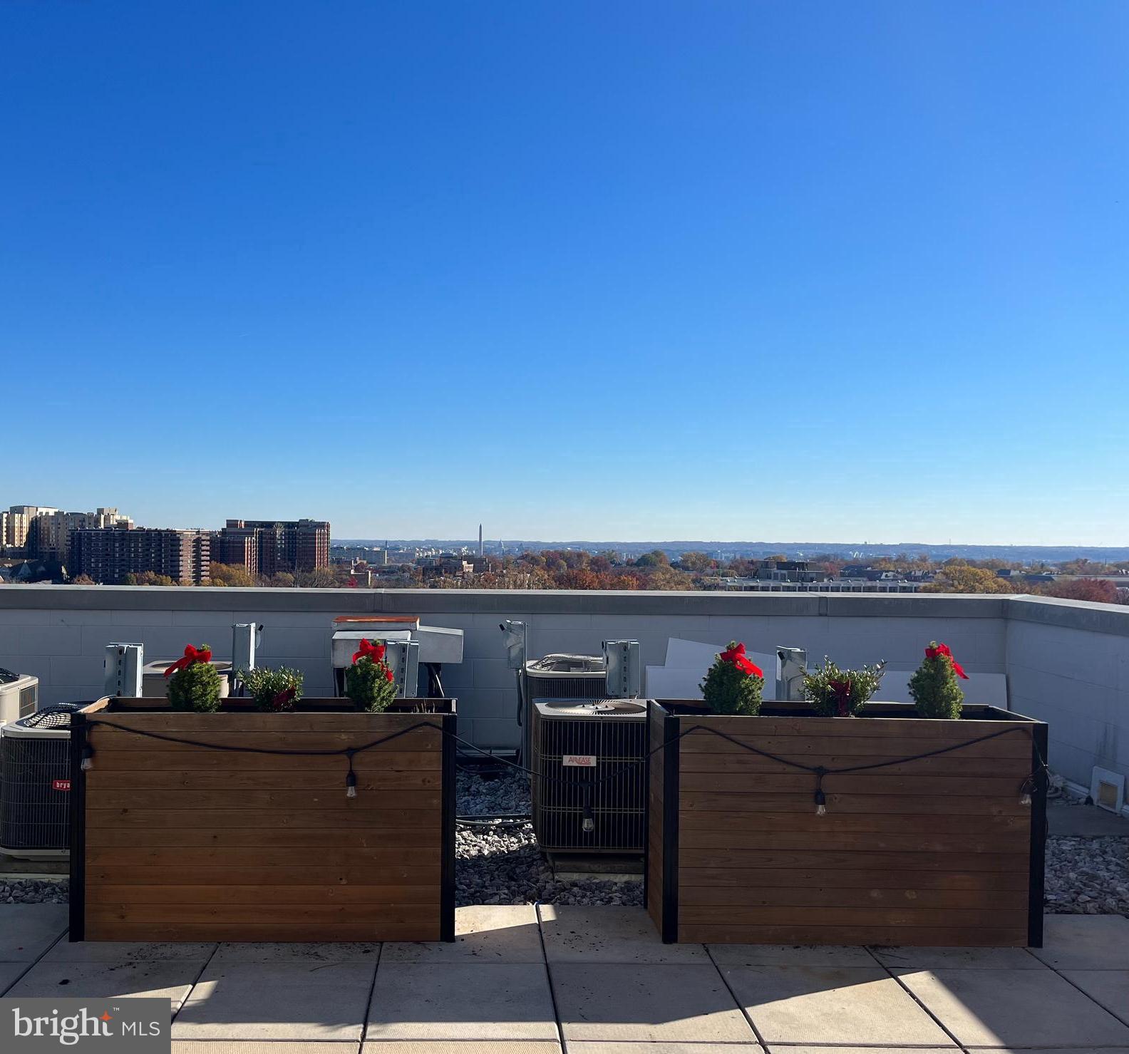 1021 N Garfield St #1014