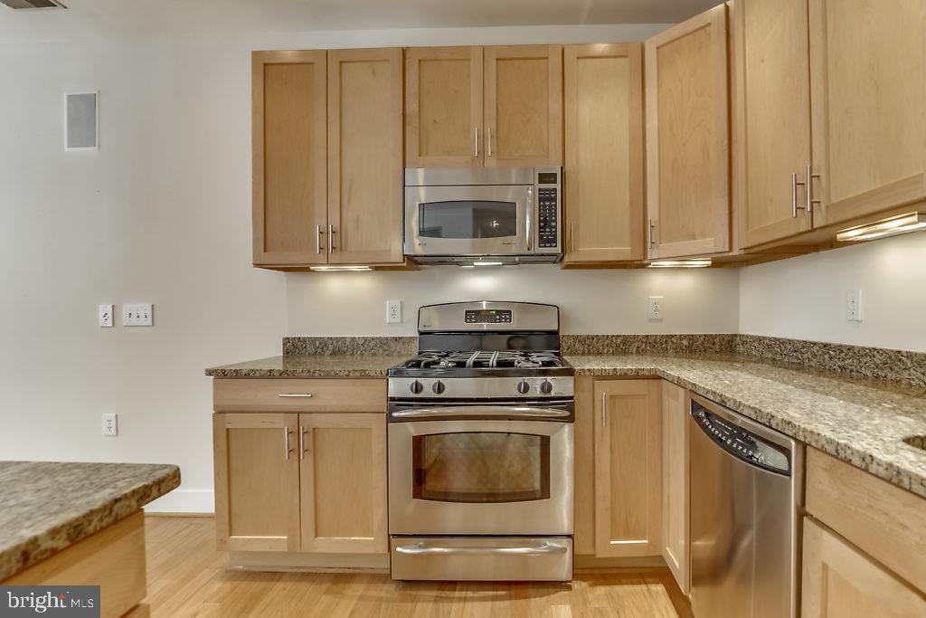 1800 Wilson Blvd #141