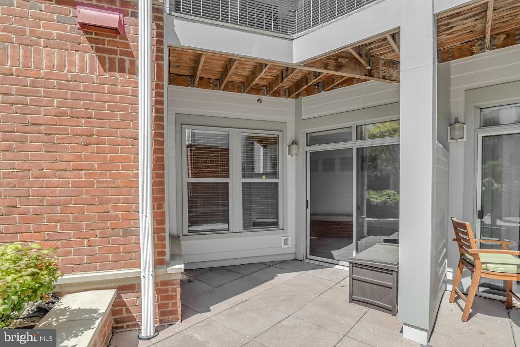 1800 Wilson Blvd #141