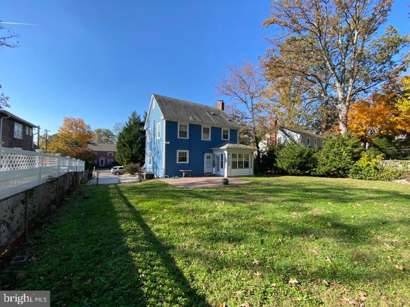 1407 N Glebe Rd
