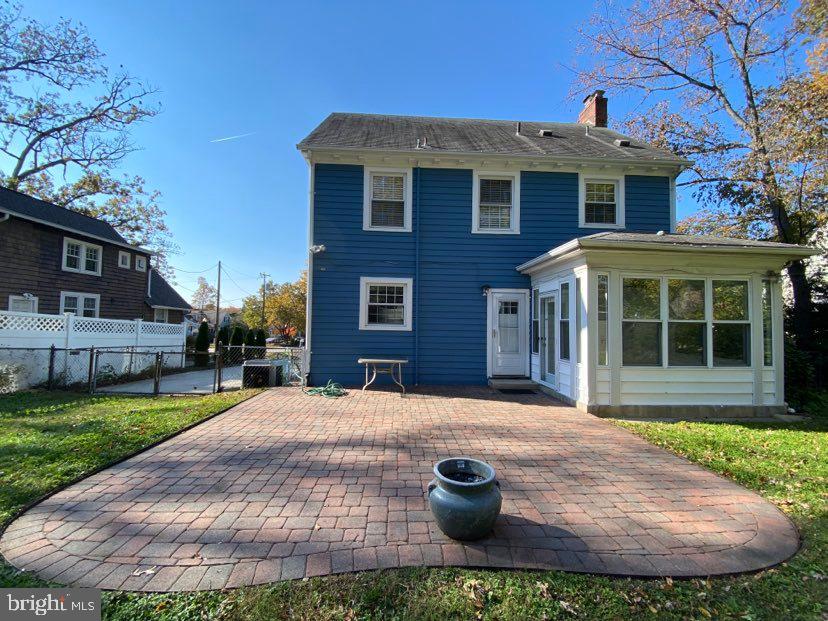 1407 N Glebe Rd