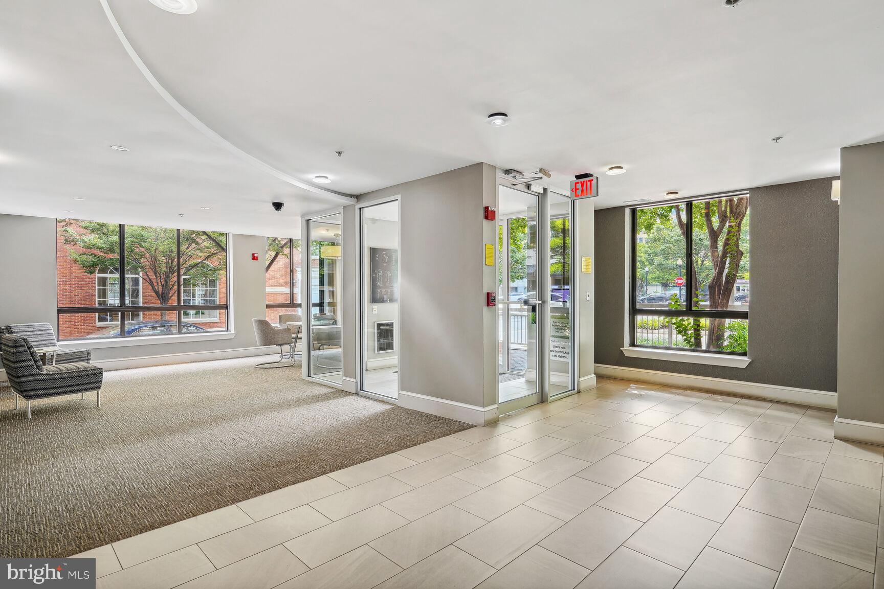 1200 N Hartford St N #604