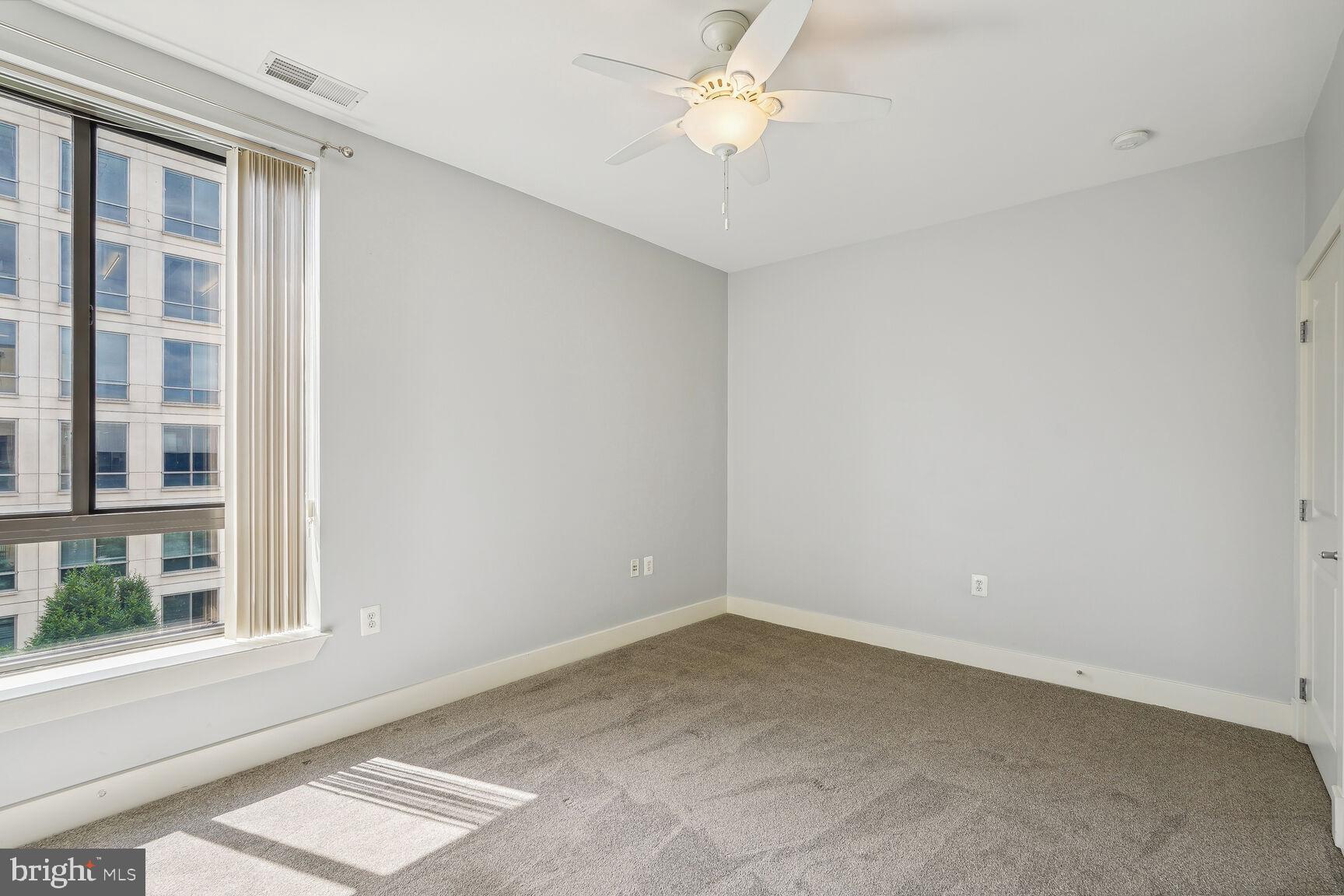 1200 N Hartford St N #604