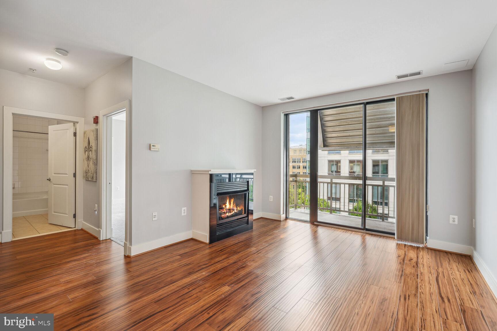 1200 N Hartford St N #604