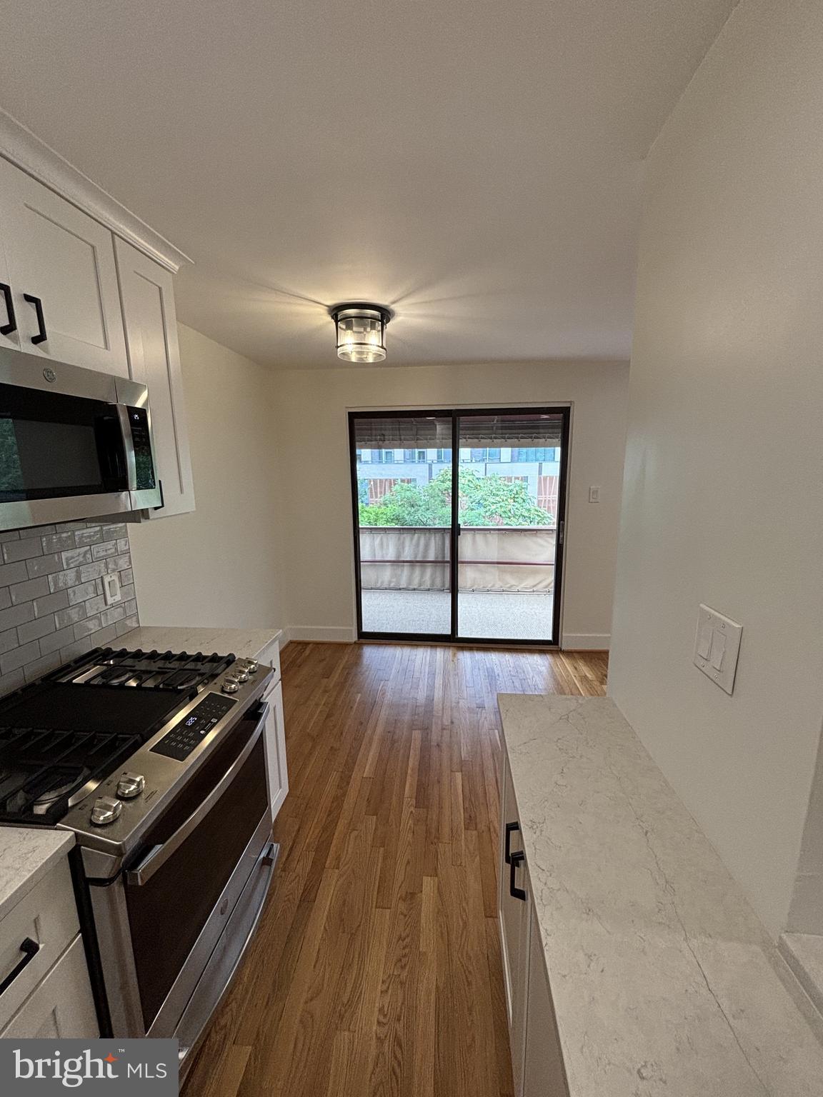 1565 N COLONIAL TER #404-Z