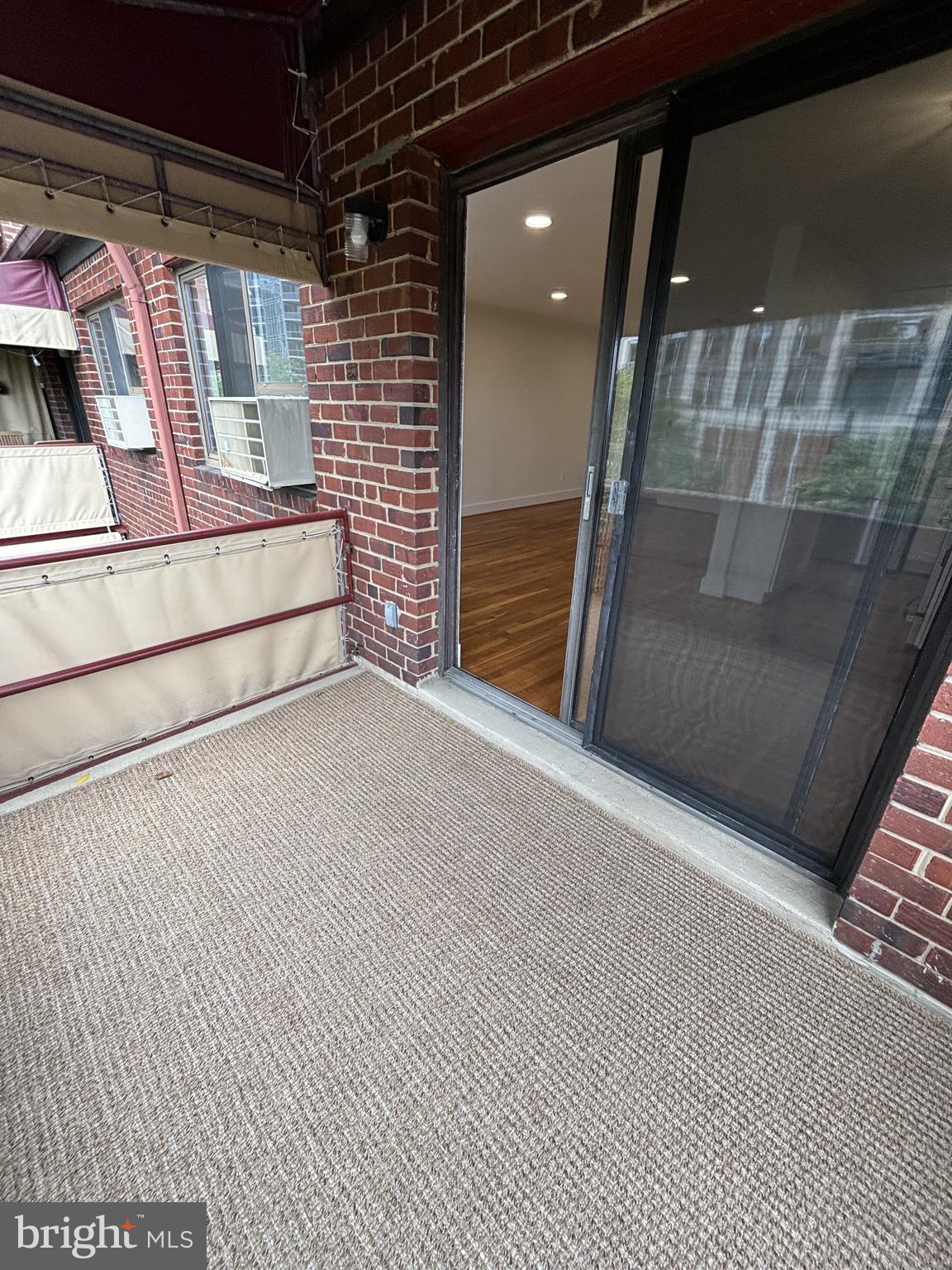 1565 N COLONIAL TER #404-Z