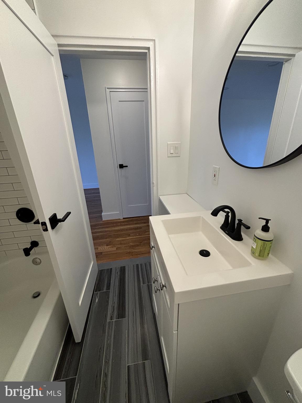 1565 N COLONIAL TER #404-Z