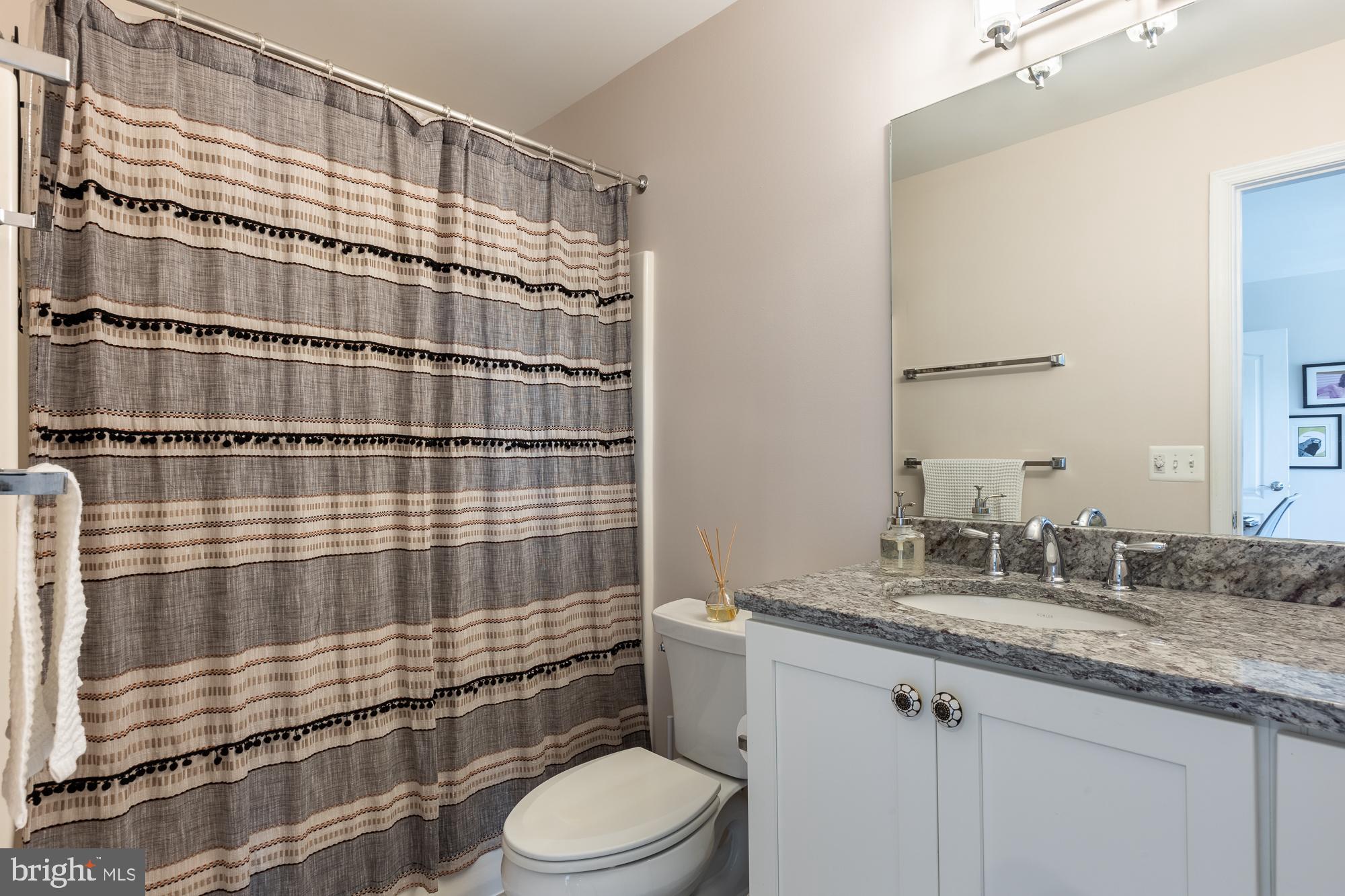 6916 Fairfax Dr #314