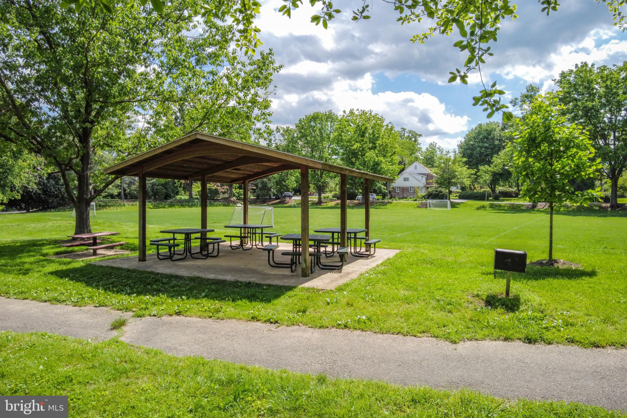 6916 Fairfax Dr #314