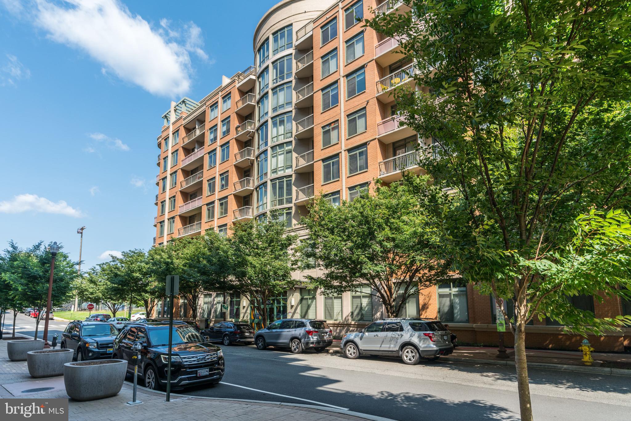 3625 10TH ST N #208