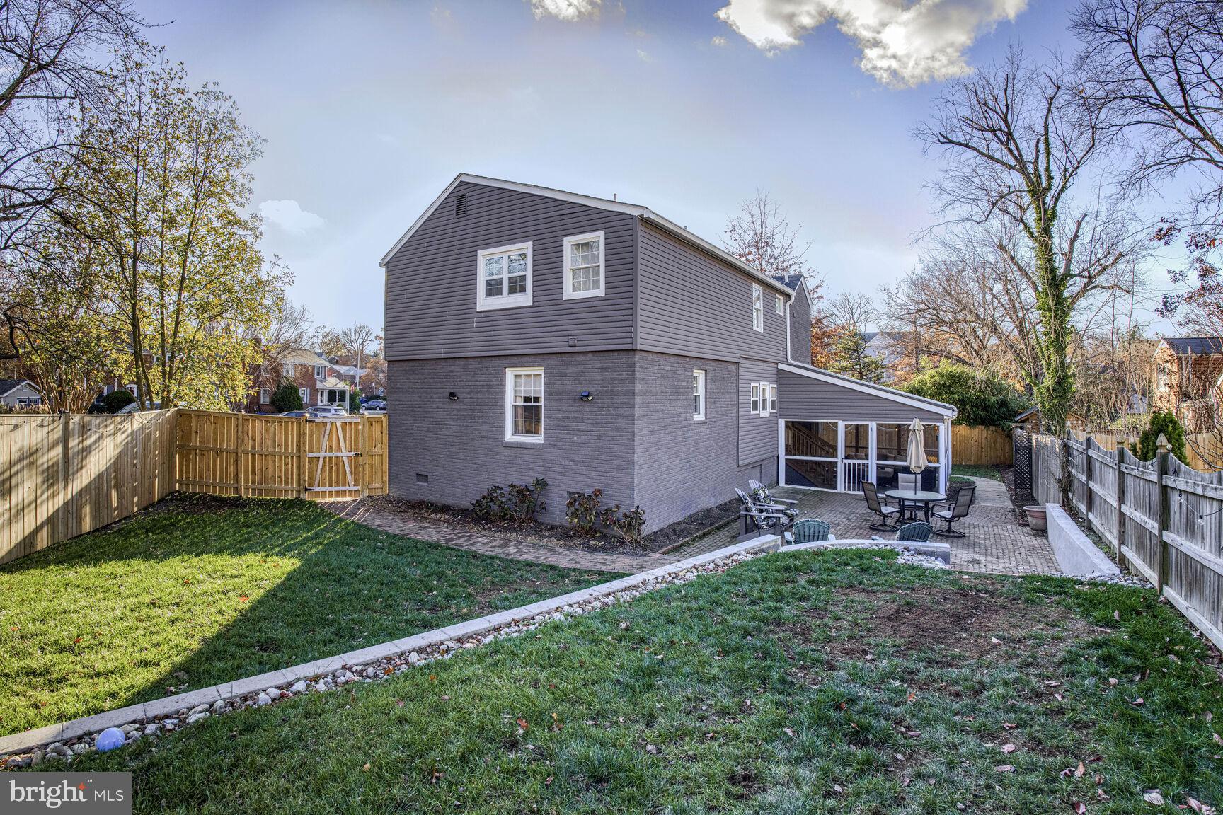 5059 26th Rd N