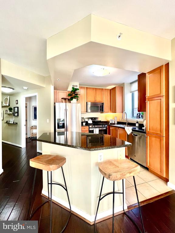 851 N GLEBE RD #604