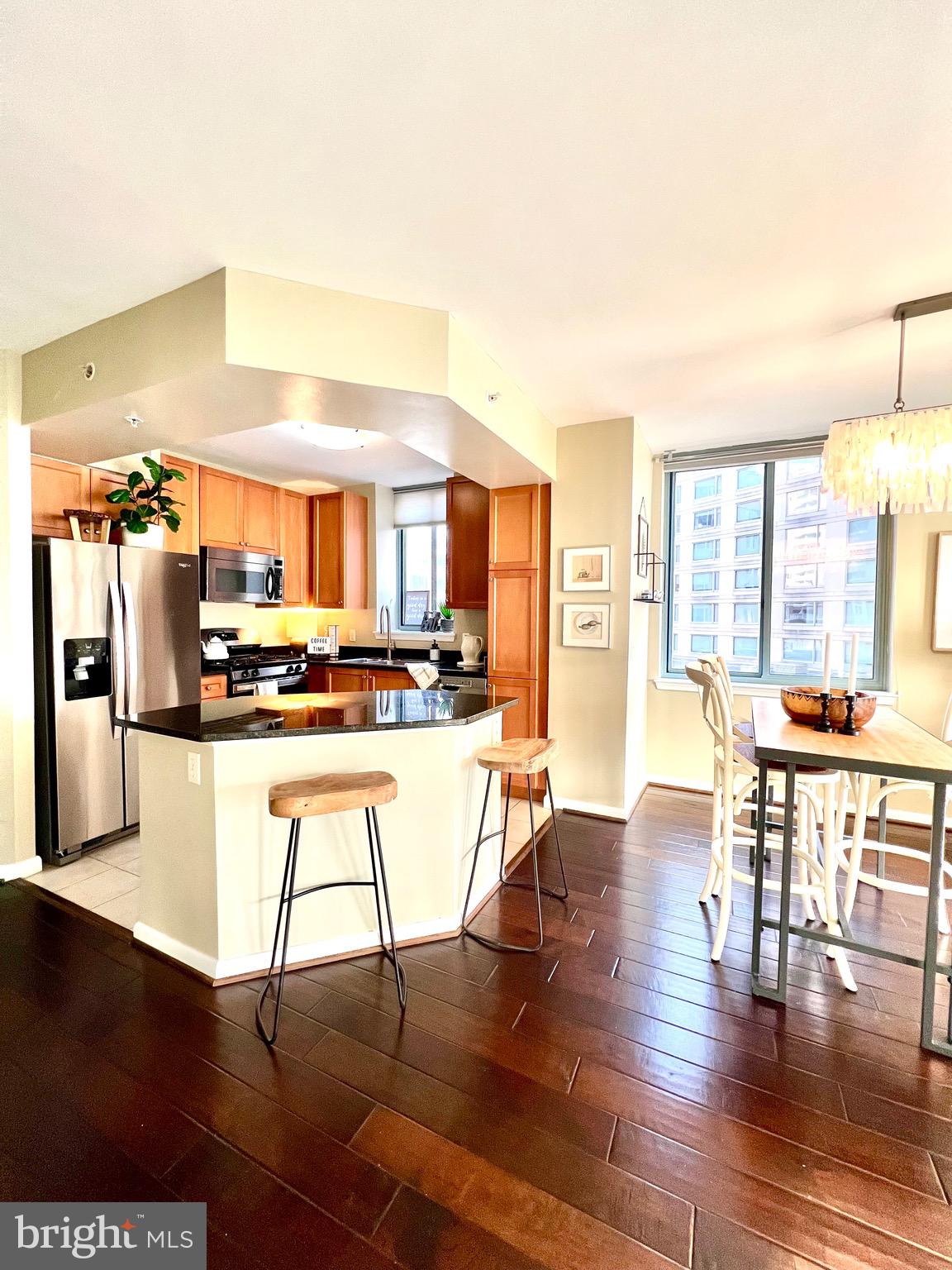 851 N GLEBE RD #604