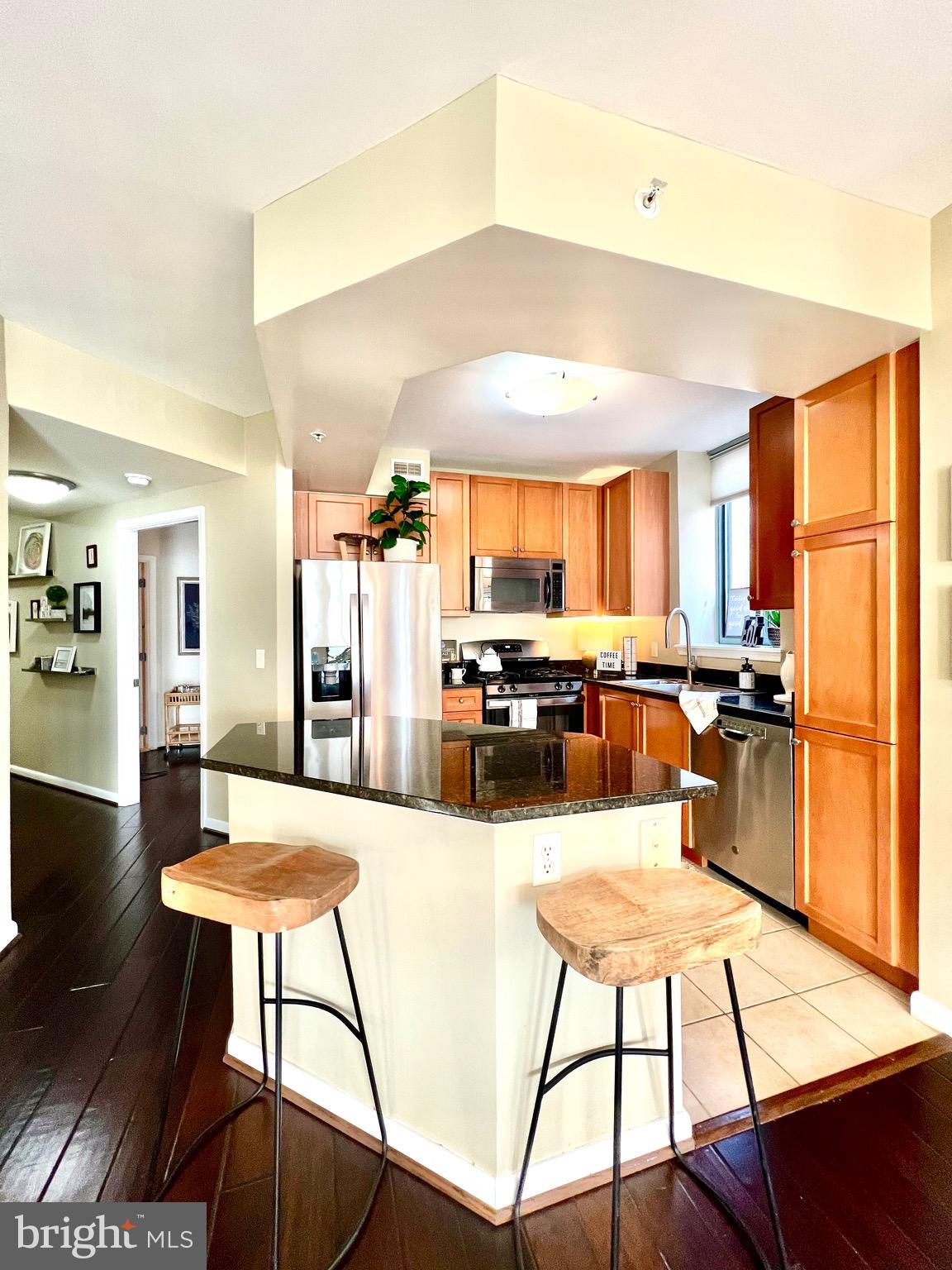 851 N GLEBE RD #604