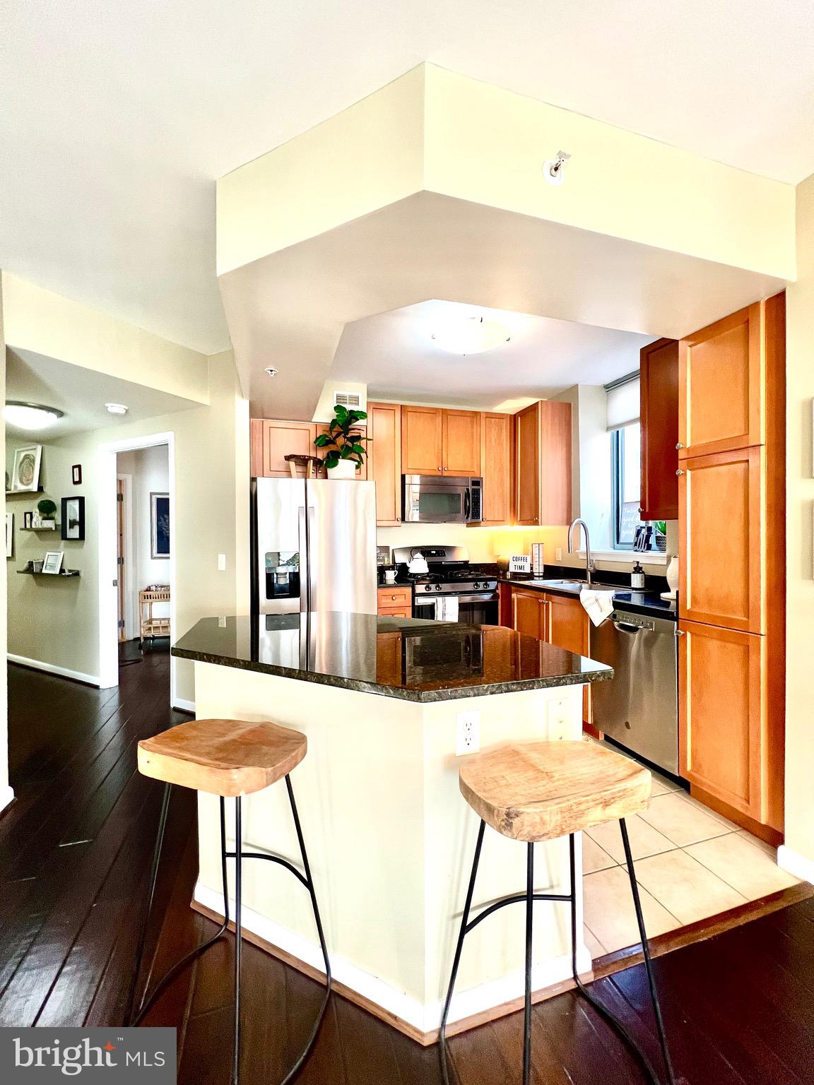 851 N GLEBE RD #604