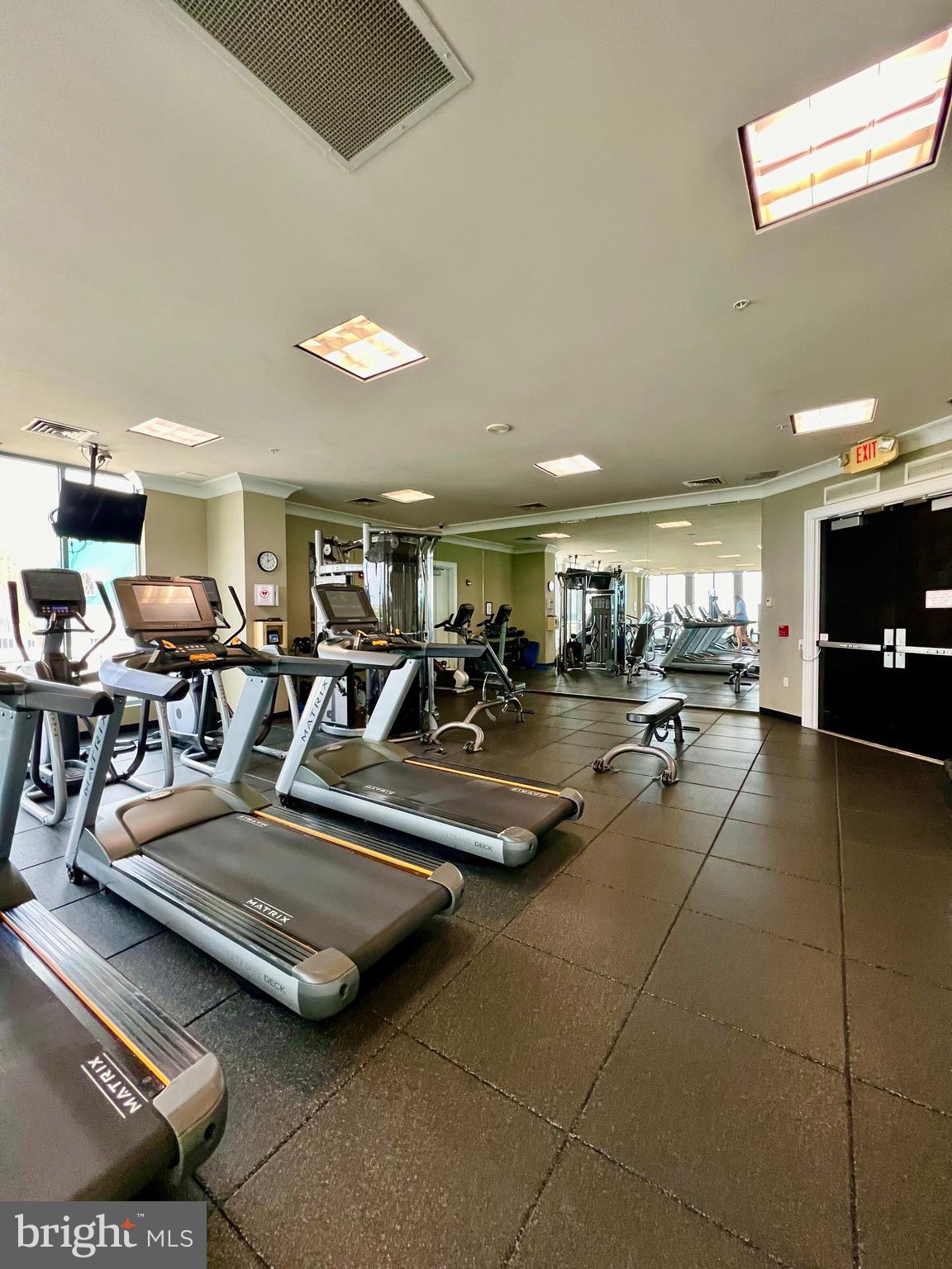 851 N GLEBE RD #604