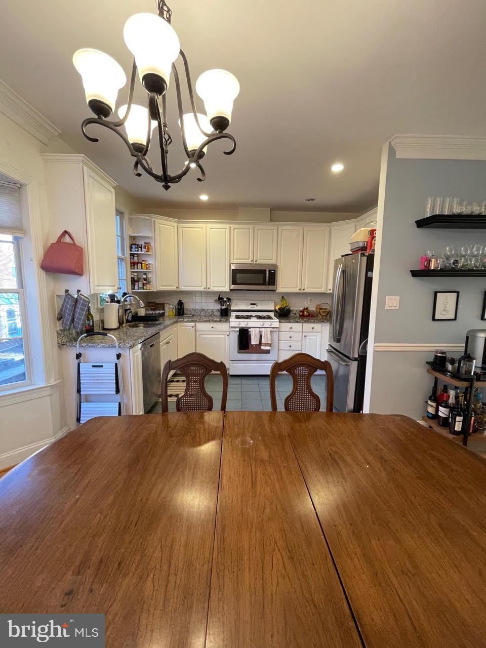 1125 N UTAH ST