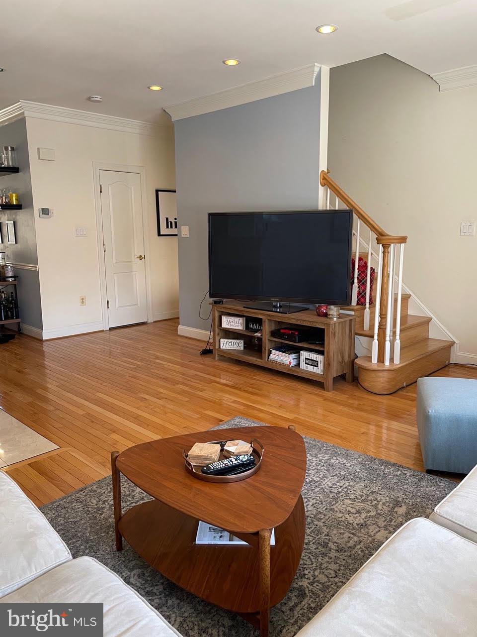 1125 N UTAH ST