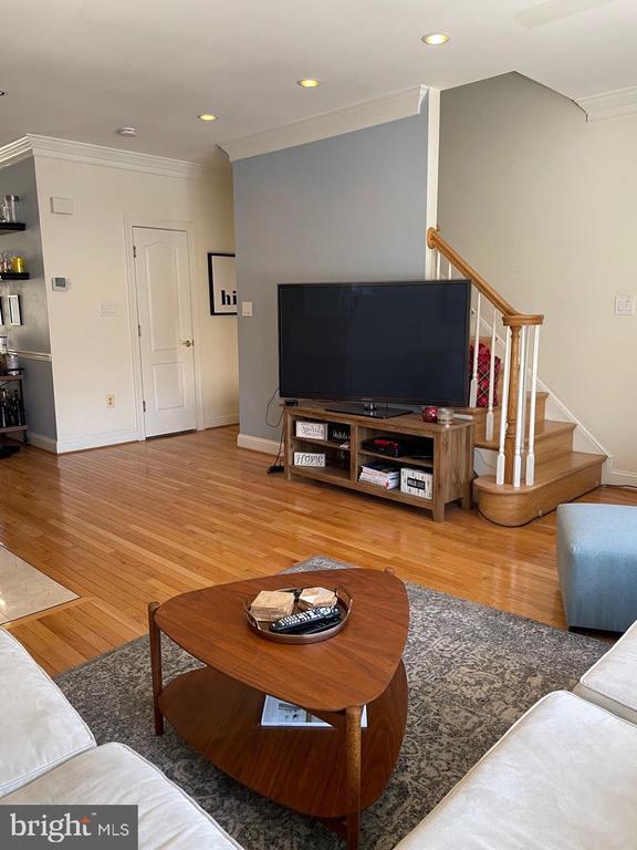1125 N UTAH ST