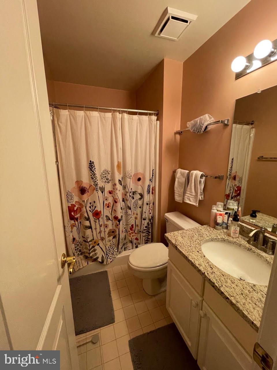 1125 N UTAH ST