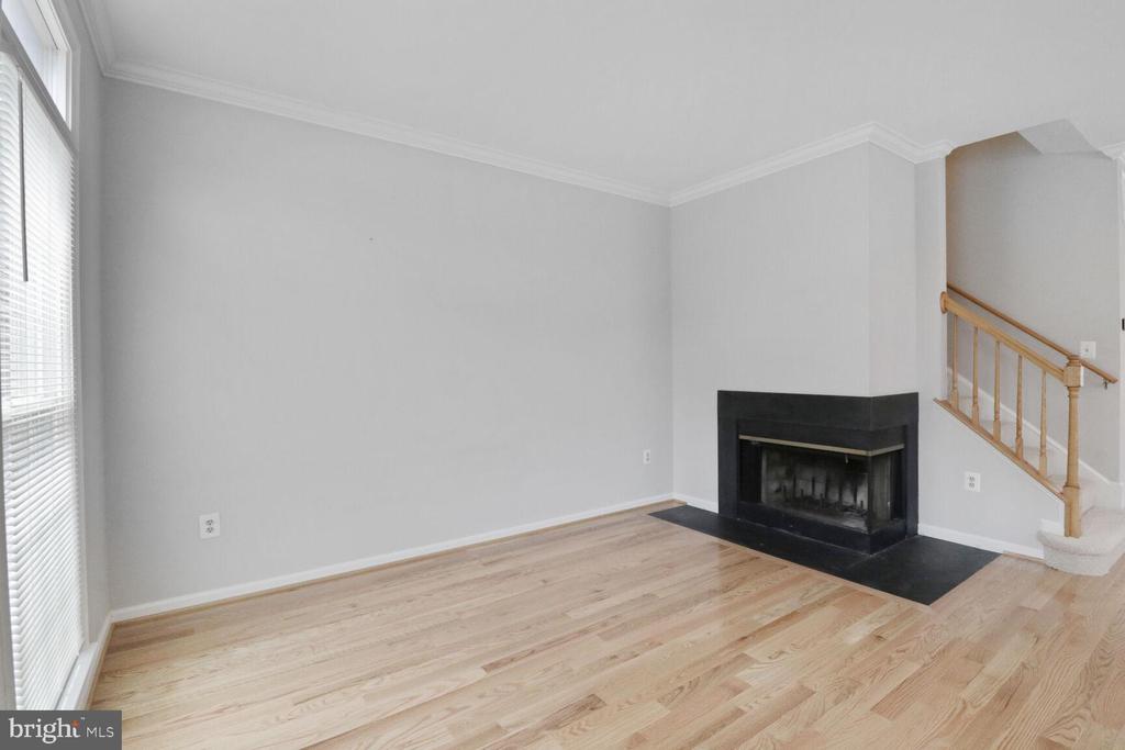 1924 N DANIEL ST