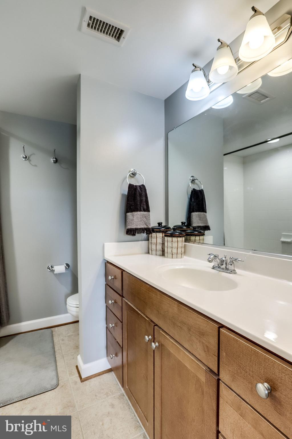 4167 S FOUR MILE RUN DR #303