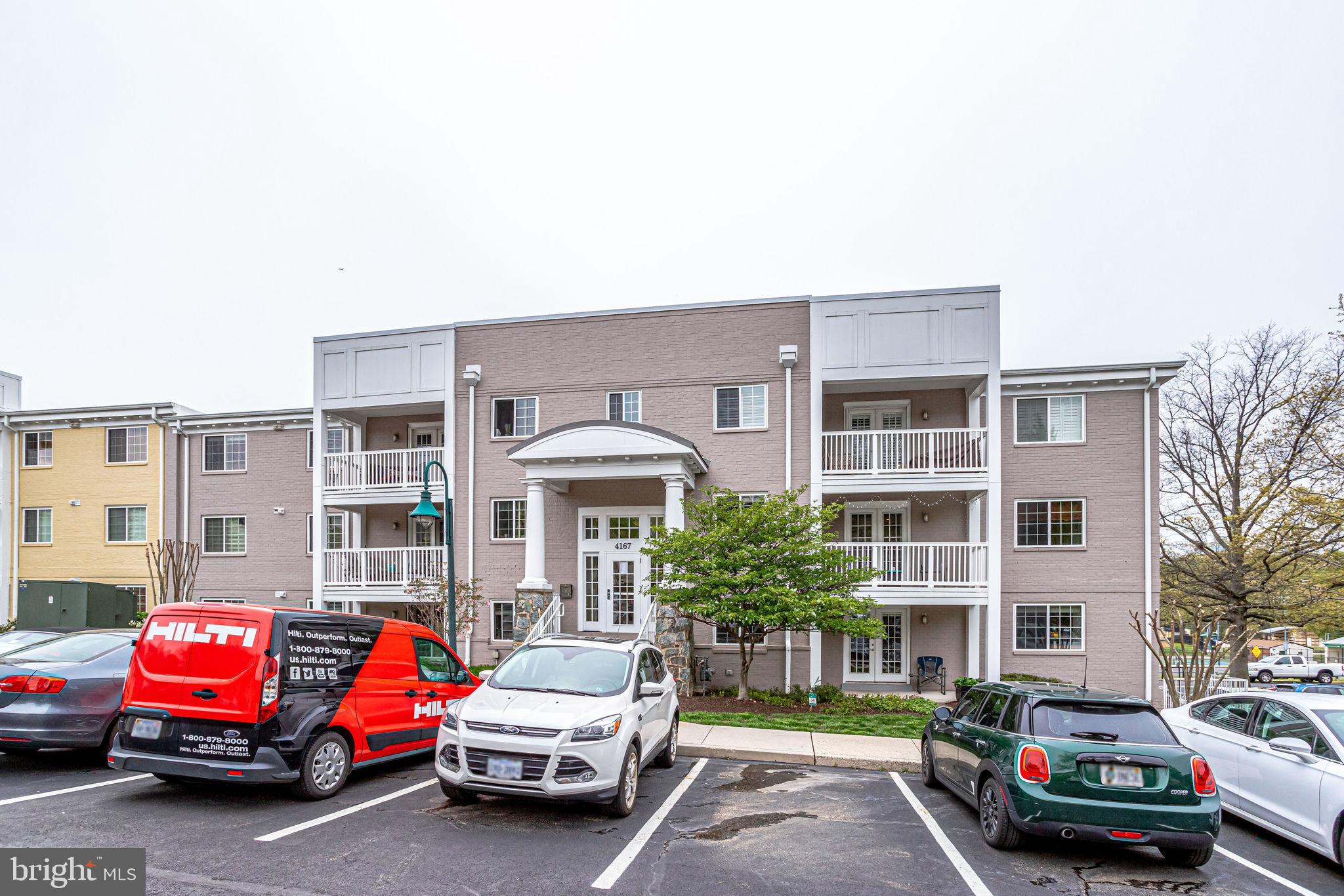 4167 S FOUR MILE RUN DR #303
