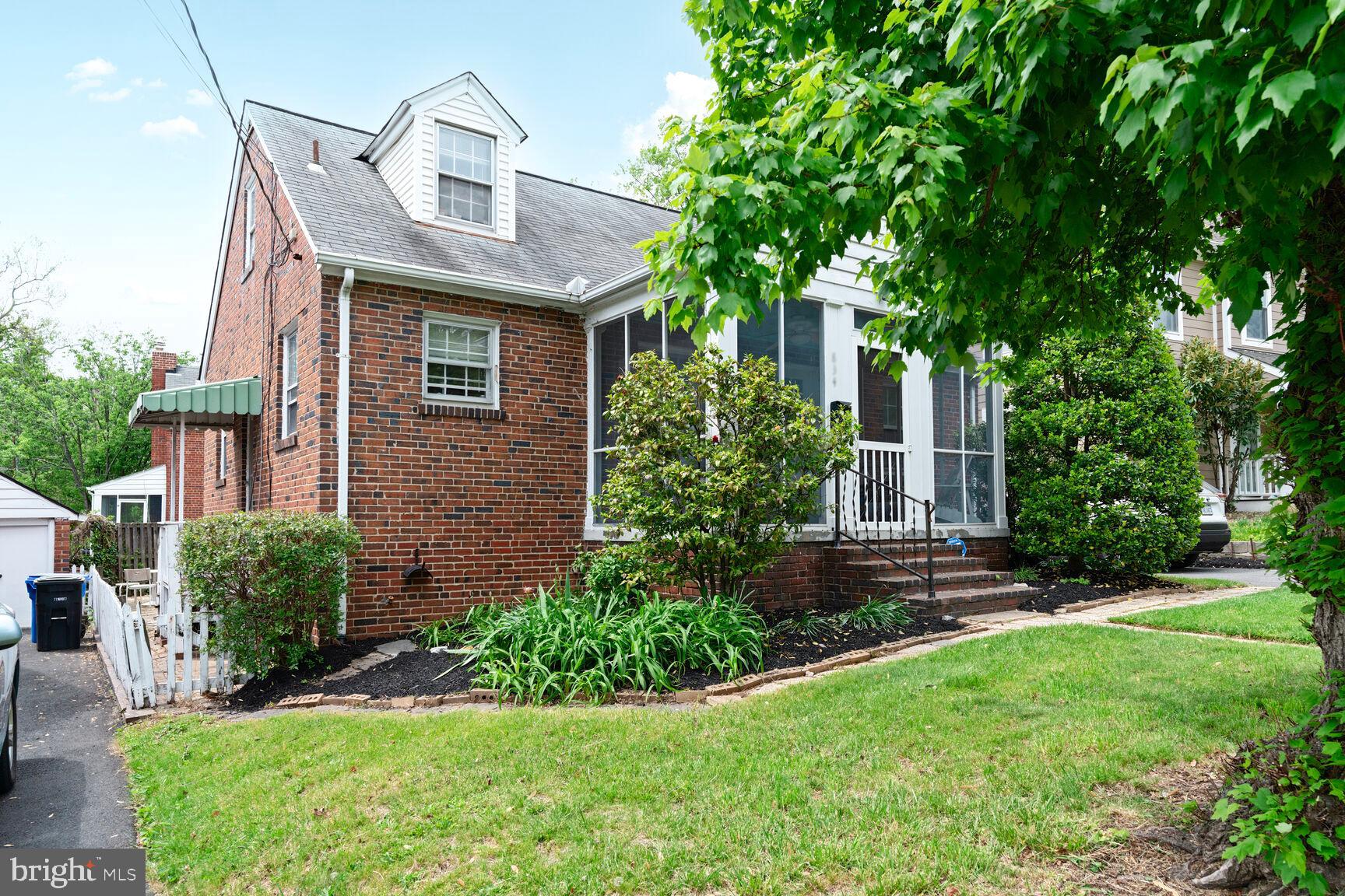 834 N Abingdon St