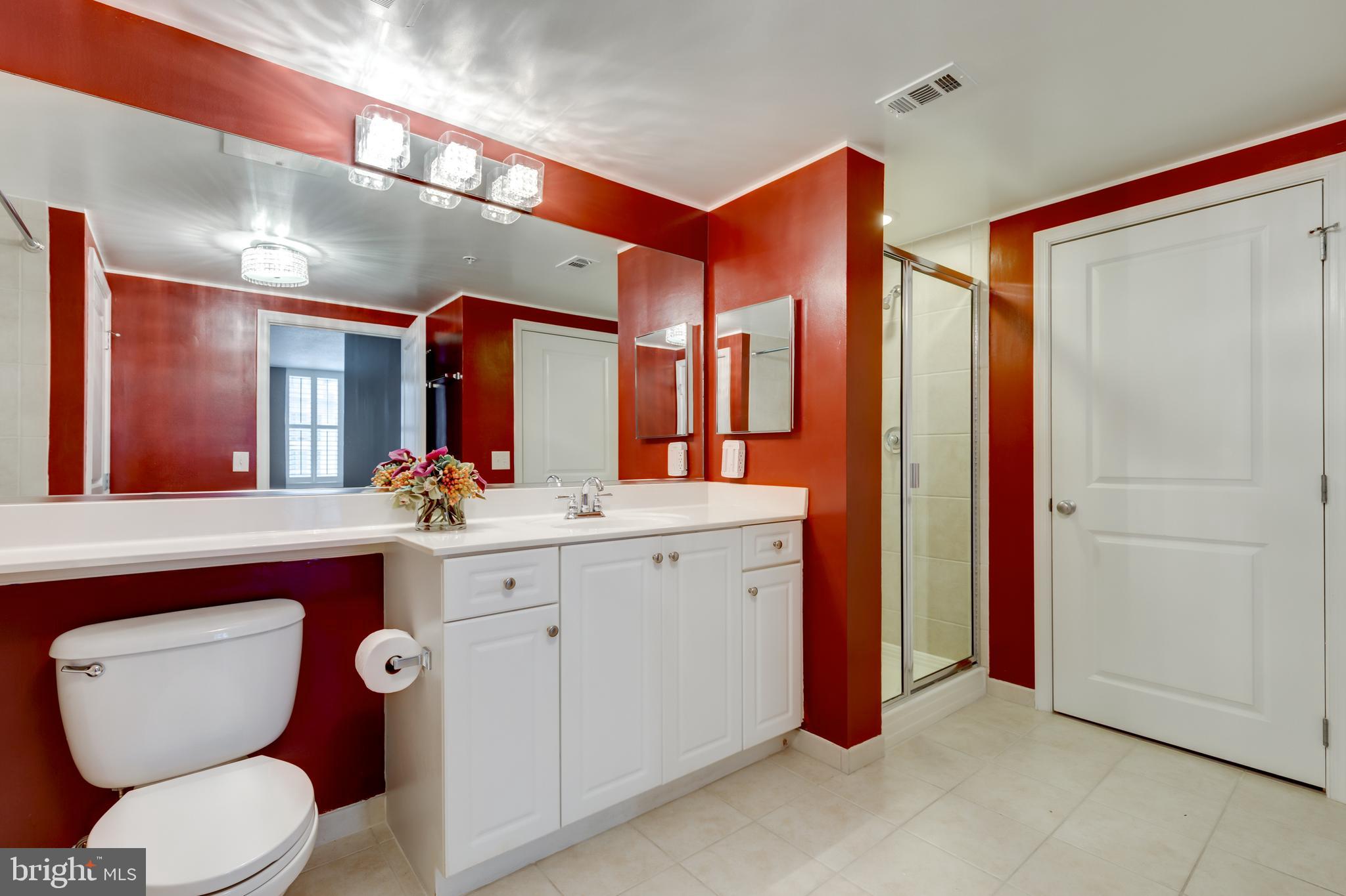 851 N GLEBE RD #1020