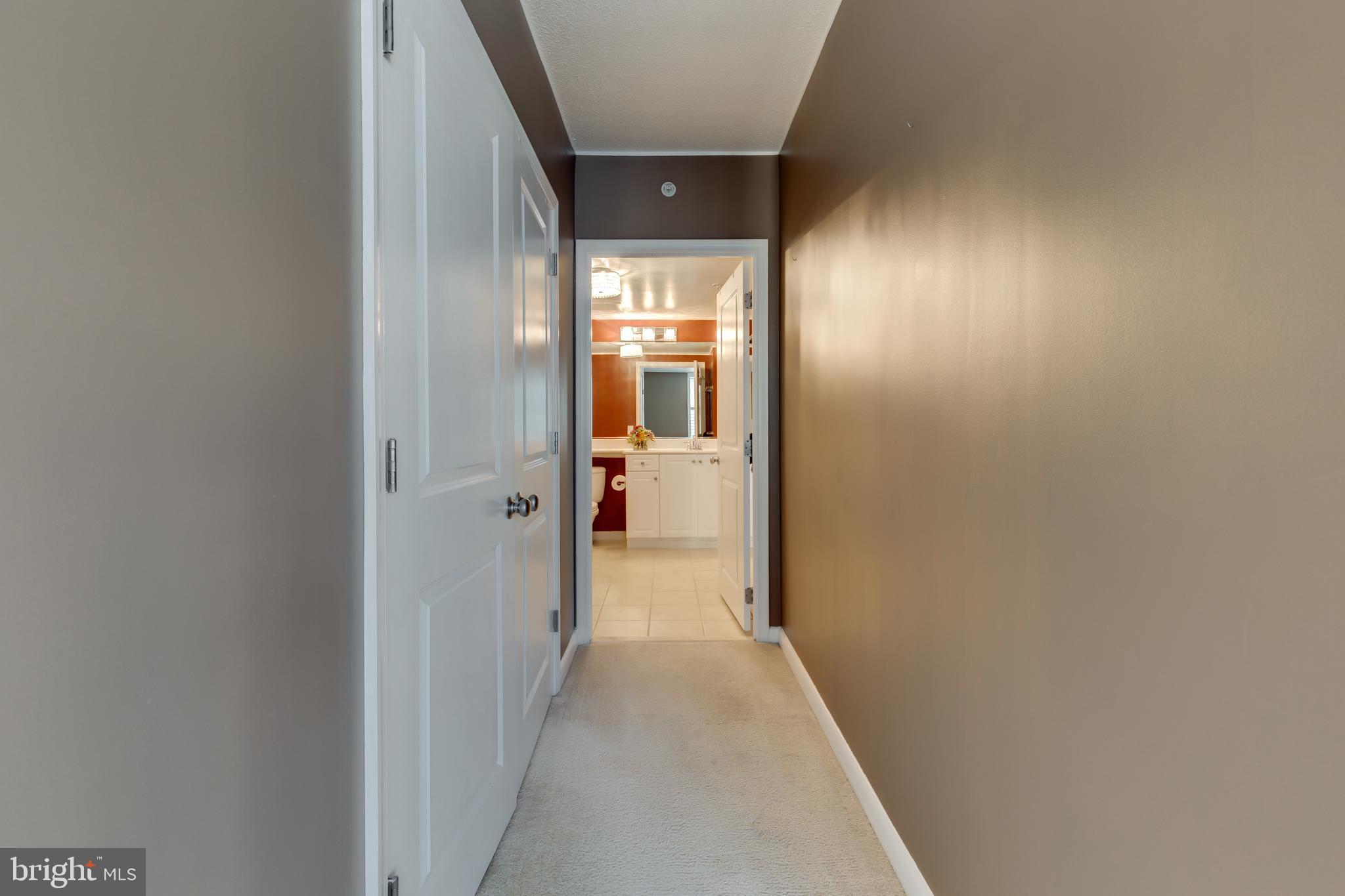 851 N GLEBE RD #1020