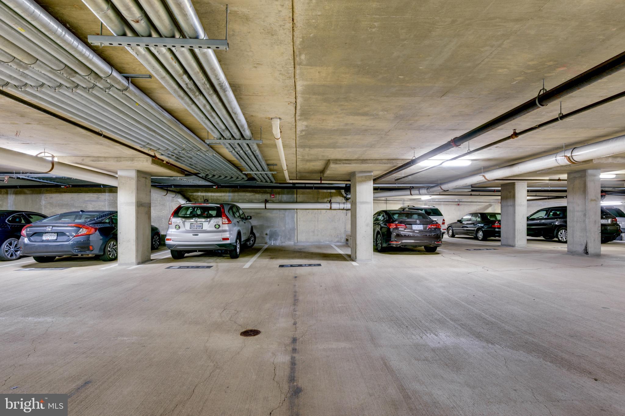 851 N GLEBE RD #1020