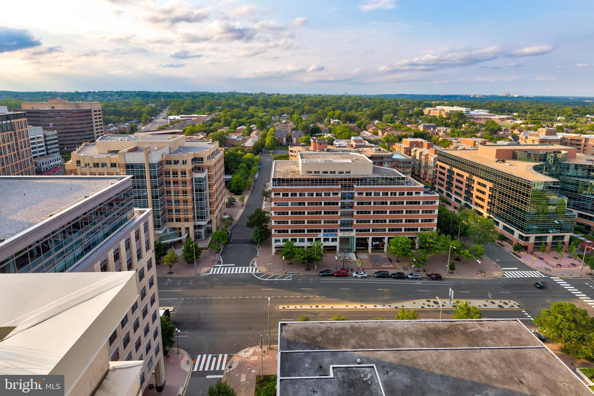 851 N GLEBE RD #1020